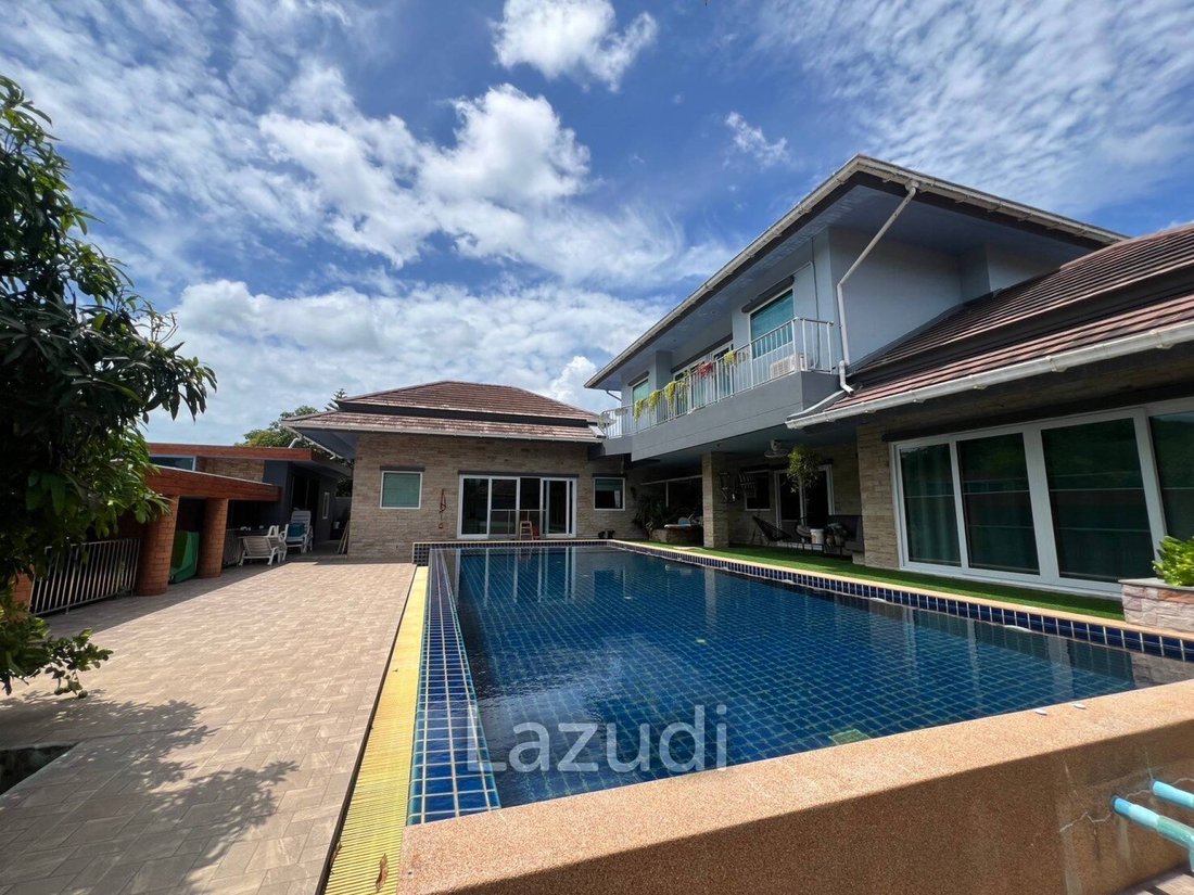 Villa in Thep Krasatti, Phuket, Thailand 2 - 14386211