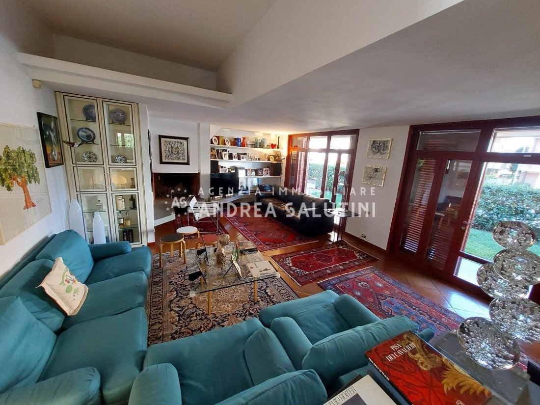 Villa in Villaggi-Bellaria, Pontedera, Tuscany 2 - 14385430