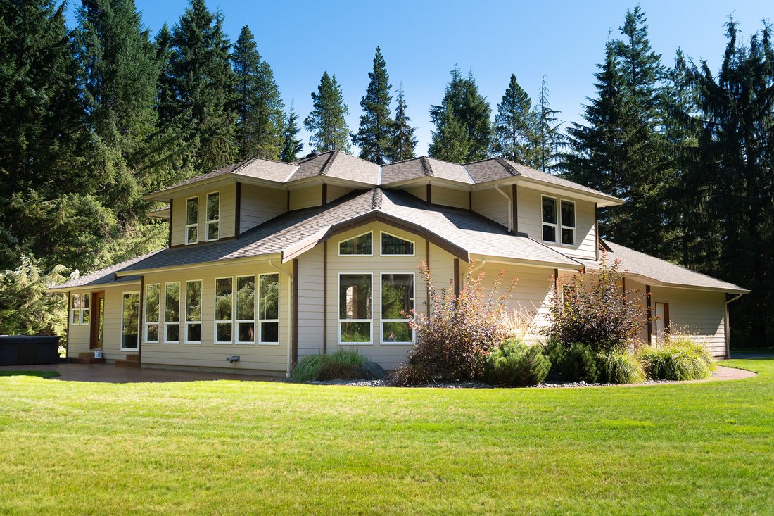 House in Campbell River, British Columbia, Canada 5 - 14385167