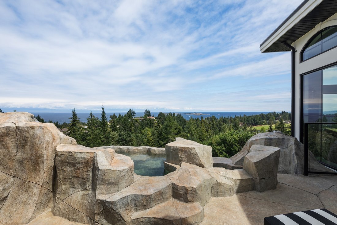 House in Nanoose Bay, British Columbia, Canada 3 - 14385162
