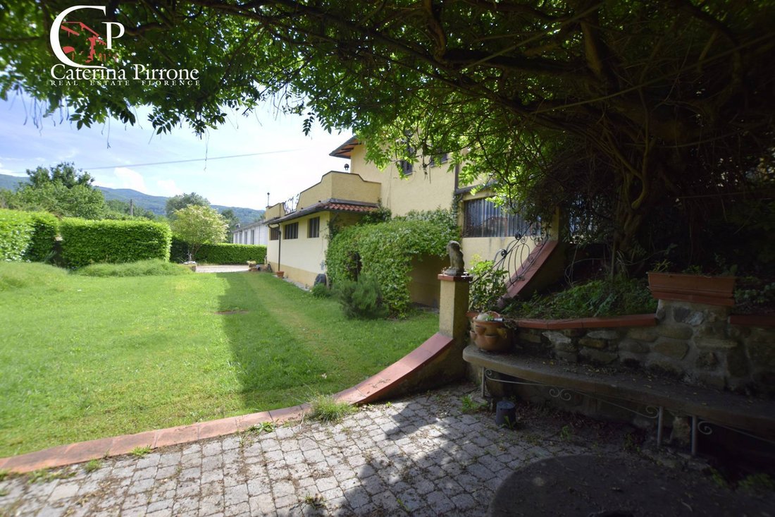 Villa in Vicchio, Tuscany, Italy 3 - 14386127