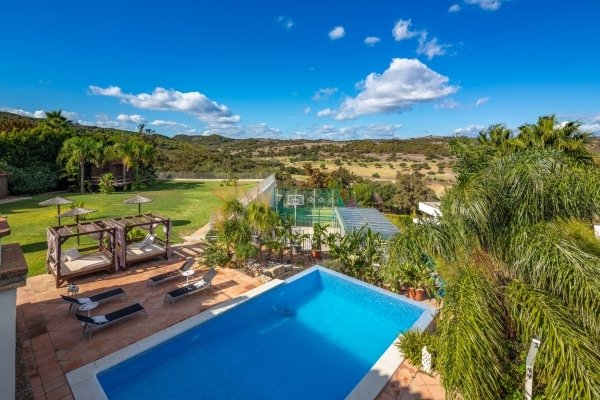 Villa in Sotogrande, San Roque, Andalusia 2 - 14386718