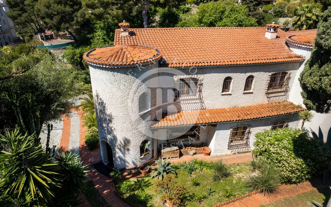 Villa in Bordighera, Liguria, Italy 2 - 14386836