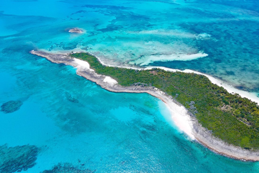 Private Island in Coopers Town, North Abaco, The Bahamas 2 - 14390119