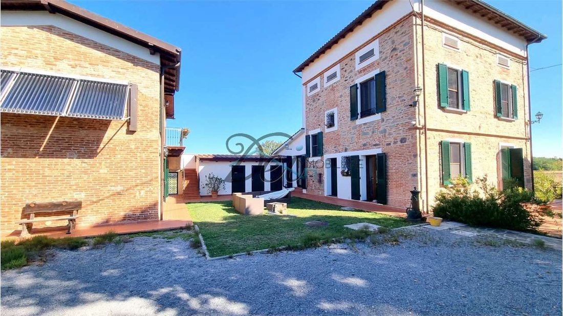 Estate in Orentano, Tuscany, Italy 2 - 14389030