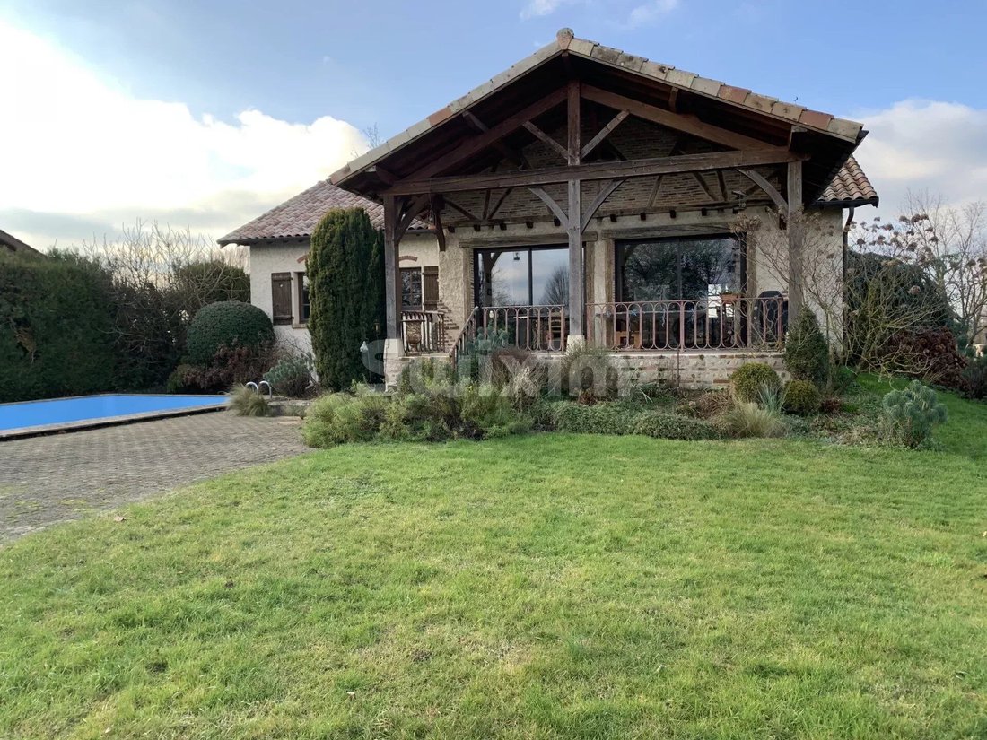 House in Saint-Julien-sur-Veyle, Auvergne-Rhône-Alpes, France 1 - 14388707