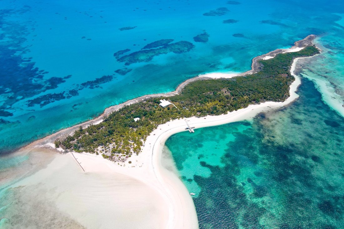 Private Island in Coopers Town, North Abaco, The Bahamas 1 - 14390119