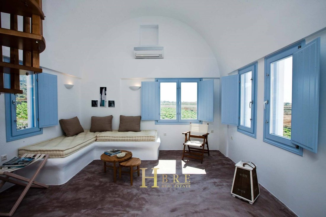House in Thira, Aegean, Greece 4 - 14390597