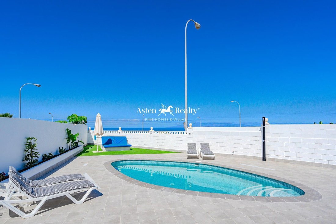 Villa in Callao Salvaje, Adeje, Canary Islands 3 - 14393270