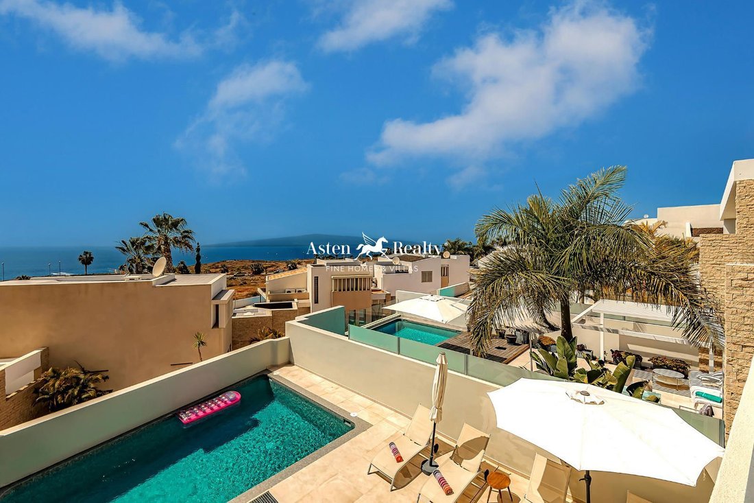 Villa in La Caleta, Adeje, Canary Islands 3 - 14393279