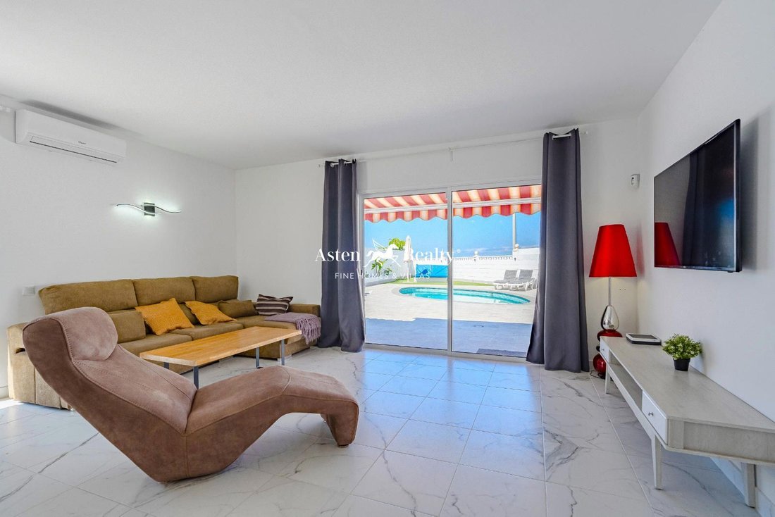 Villa in Callao Salvaje, Adeje, Canary Islands 4 - 14393270