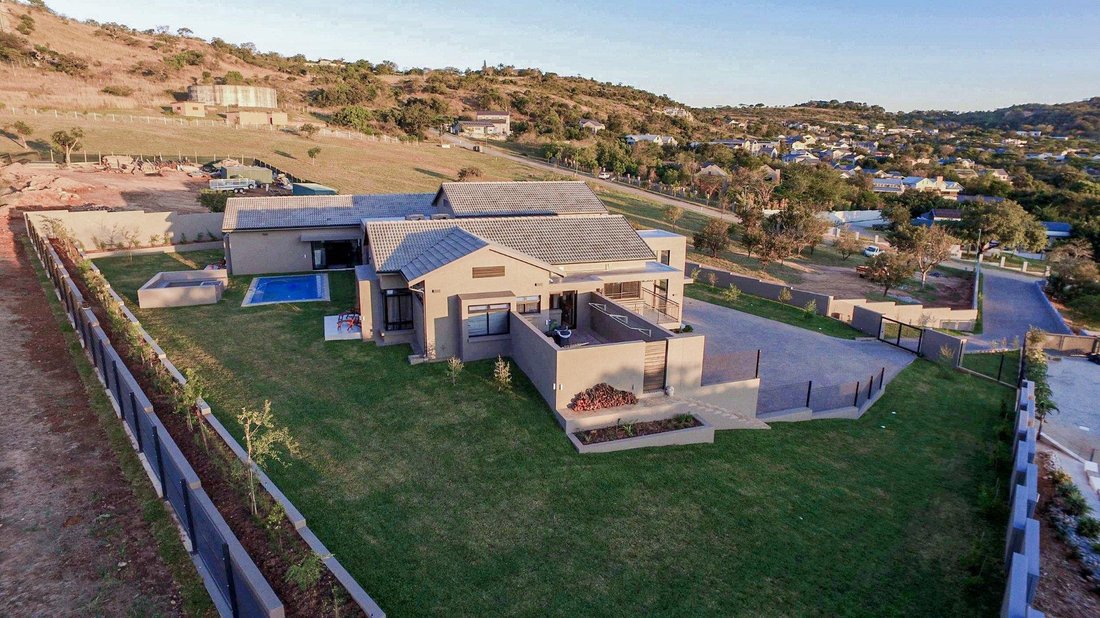 House in Sonheuwel, Mbombela, Mpumalanga 1 - 14392095