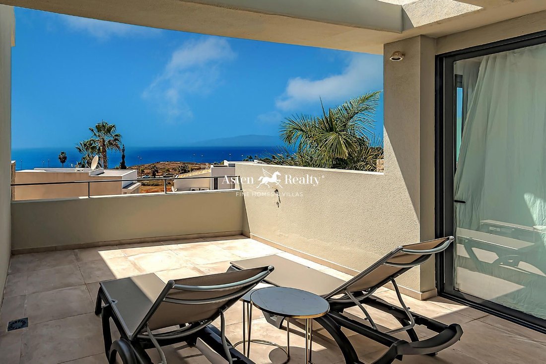 Villa in La Caleta, Adeje, Canary Islands 1 - 14393279