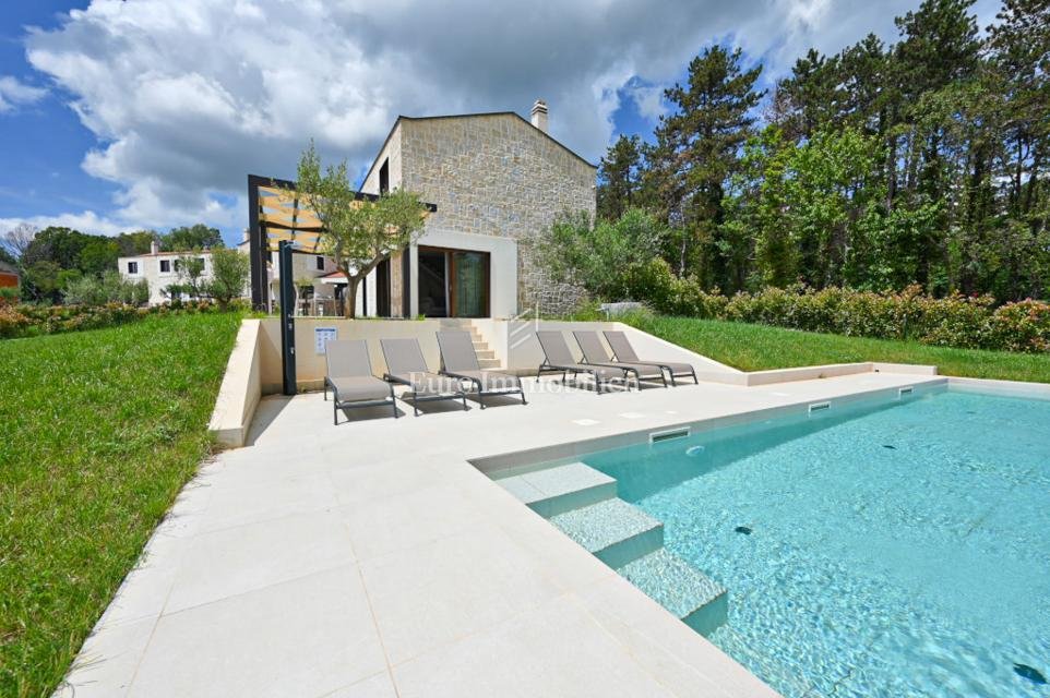 House in Višnjan, Istria County, Croatia 1 - 14392048