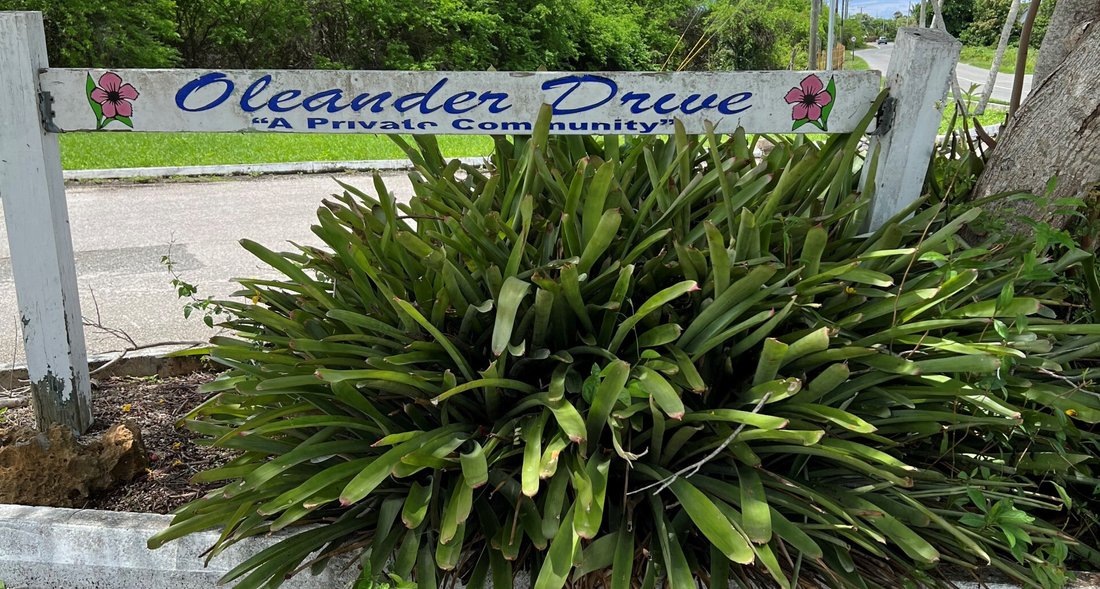Land in Savannah, Bodden Town, Cayman Islands 5 - 14393559
