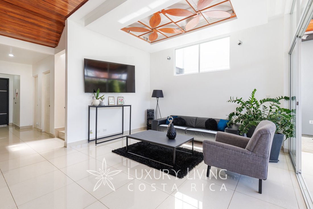 House in Tres Rios, Cartago Province, Costa Rica 2 - 14401968