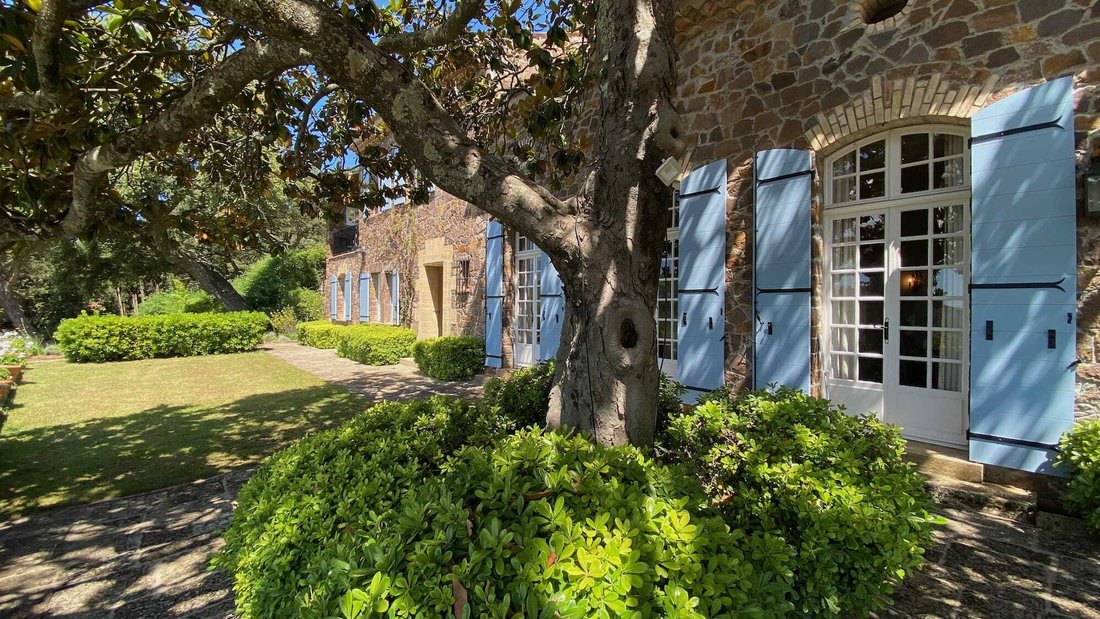 Estate in Zone Ouest Urbaine, Saint-Tropez, France 2 - 14395950