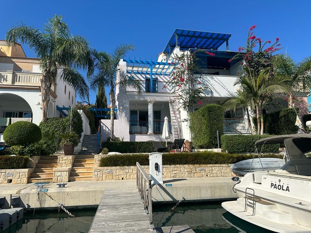 Villa in Limassol, Limassol, Cyprus 1 - 14404326