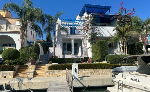Villa in Limassol, Limassol, Cyprus 1