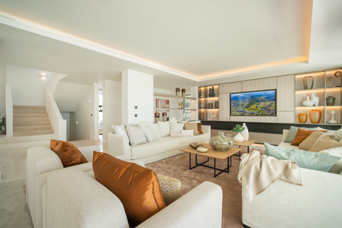 Villa in Benahavis, Andalusia, Spain 3 - 14402622