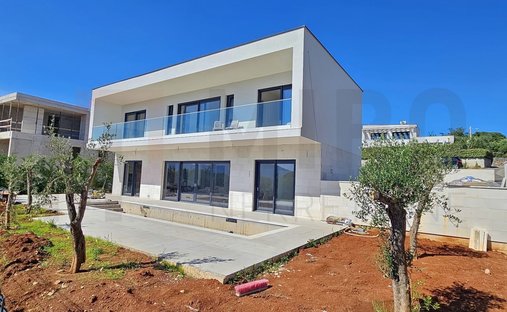 House in Krk, Primorje-Gorski Kotar County, Croatia 1