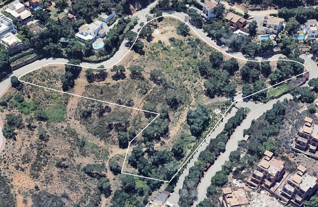 Land in Elviria-Cabopino, Marbella, Spain 5 - 14401499