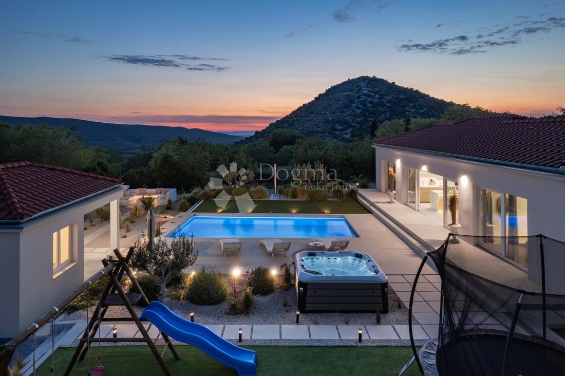 House in Grad Benkovac, Zadar County, Croatia 4 - 14401466