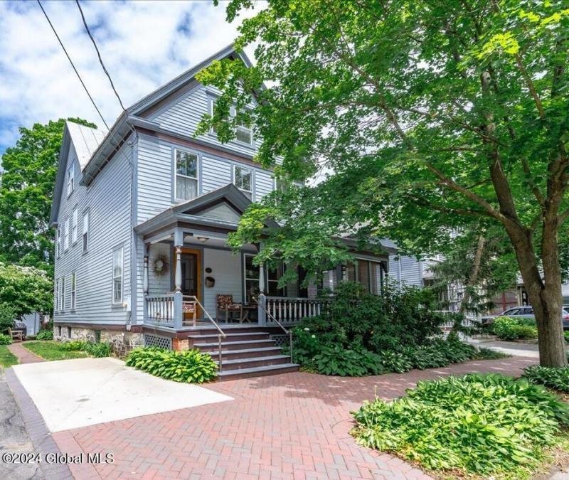 House in Saratoga Springs, New York, United States 1 - 14399892