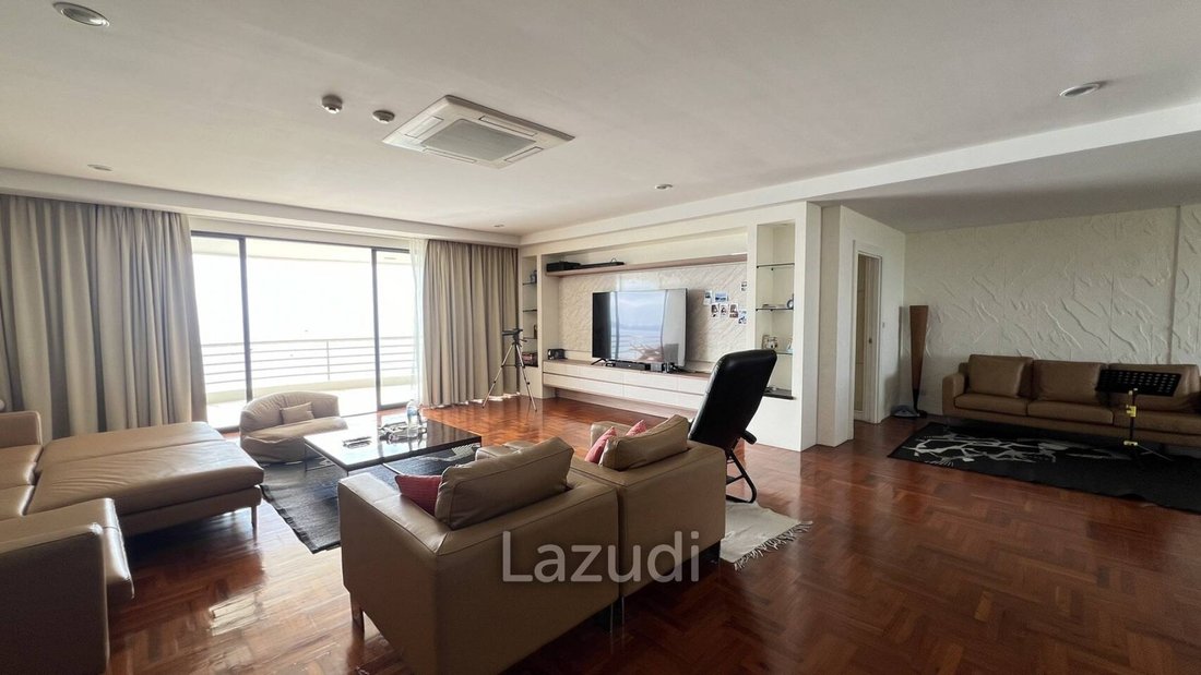Apartment in Pattaya City, Chon Buri, Thailand 2 - 14403359