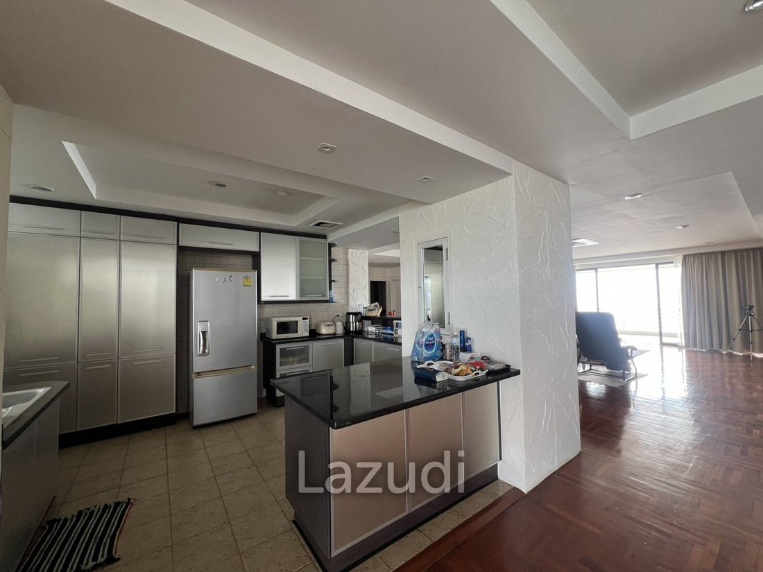 Apartment in Pattaya City, Chon Buri, Thailand 5 - 14403359