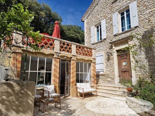 Le Rêve Provençal: A 19th-Century Château’s Whisper in Avignon’s Heart
