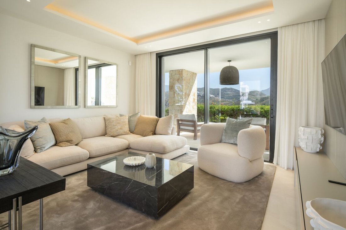 Villa in Benahavis, Andalusia, Spain 5 - 14401485