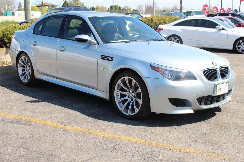 Sedan in United States 2 - 14396010