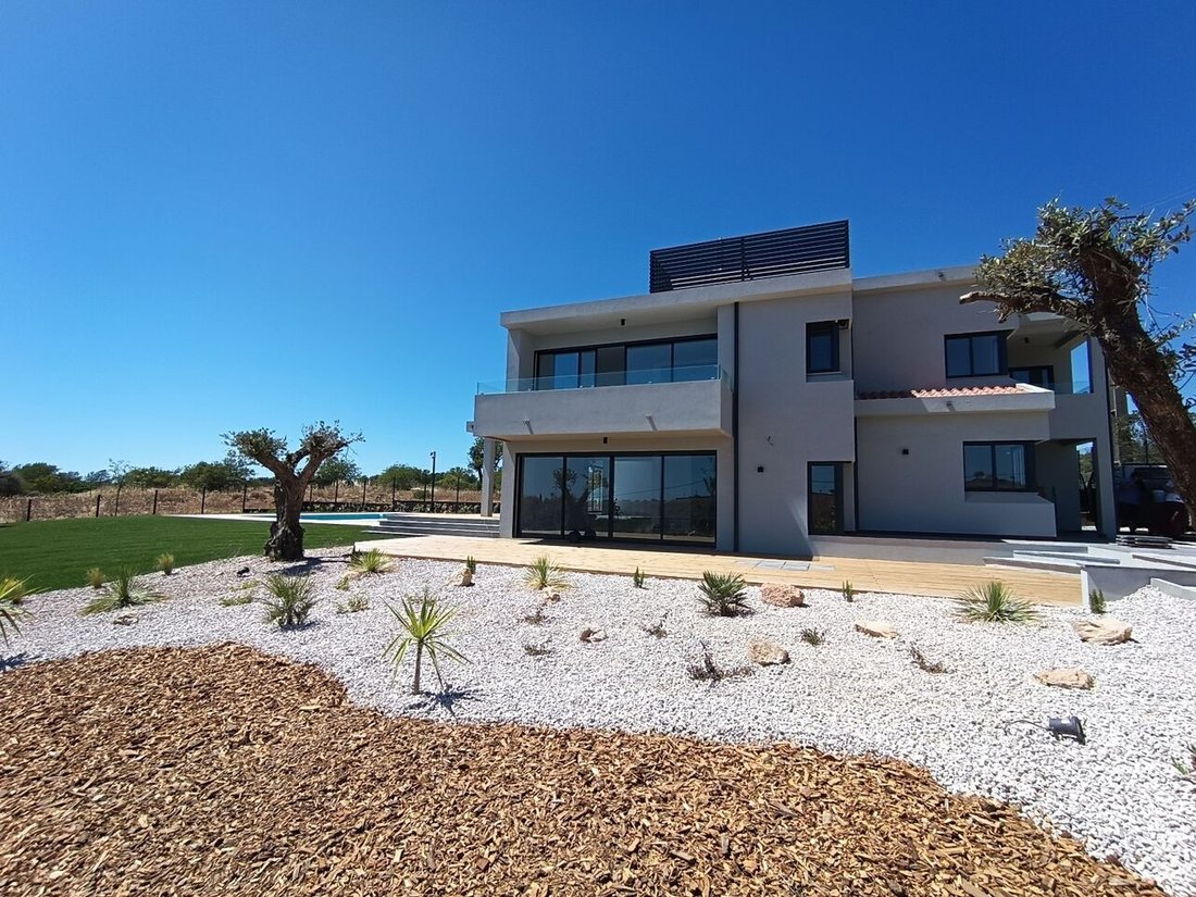 House in Quarteira, Algarve, Portugal 1 - 14403271