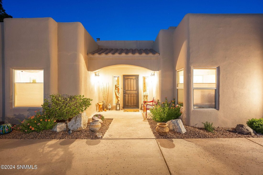 House in Las Cruces, New Mexico, United States 3 - 14404277