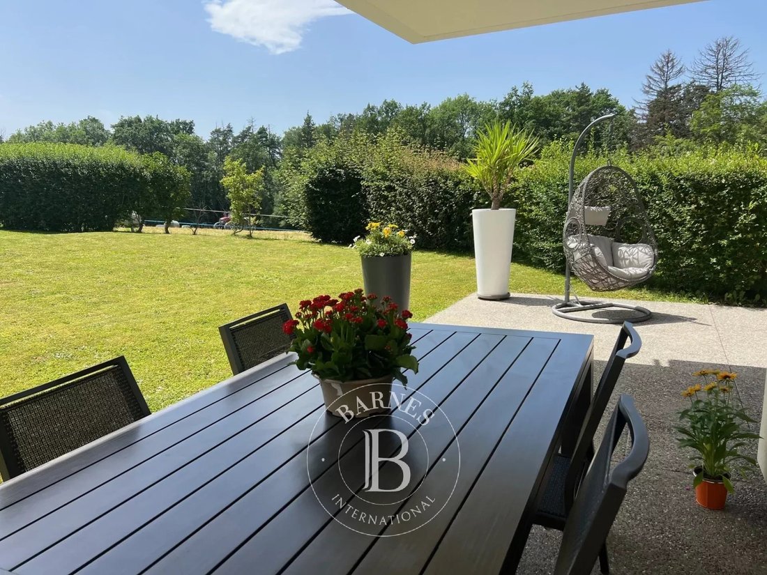 Curated visual reference: Visual Reference: Barnes Annecy Nice Contemporary Flat In Annecy Auvergne Rhône Alpes