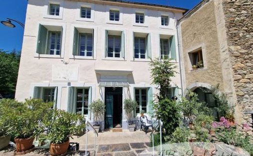 House in Ancien Hôpital, Beziers, France 1