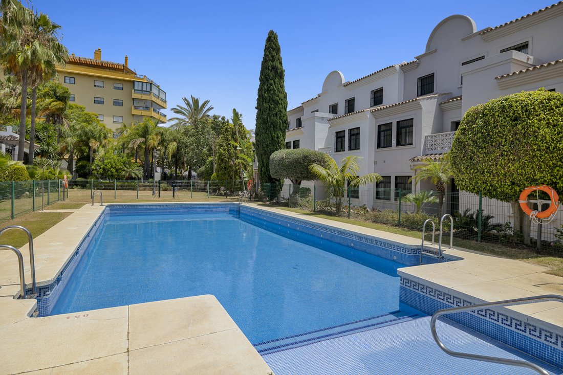 Apartment in San Pedro de Alcántara, Andalusia, Spain 3 - 14401520