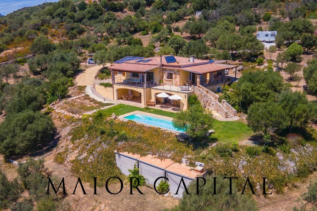 Casa en Olbia, Cerdeña, Italia 2 - 14402835