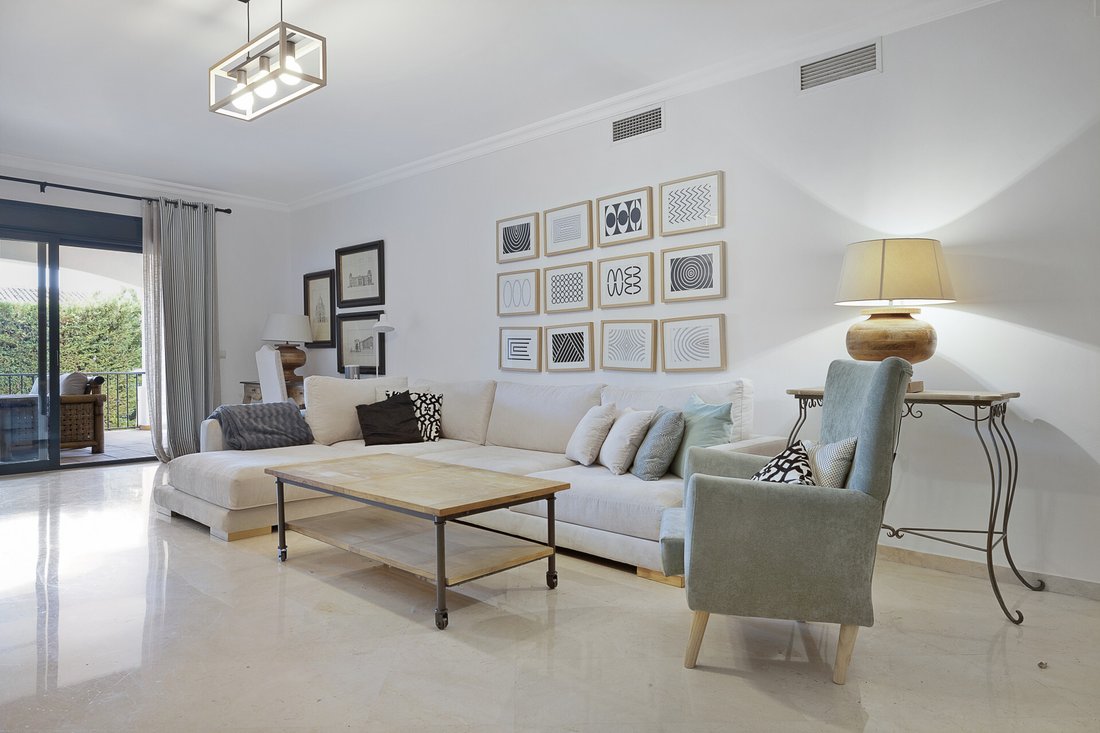 Apartment in San Pedro de Alcántara, Andalusia, Spain 2 - 14401520