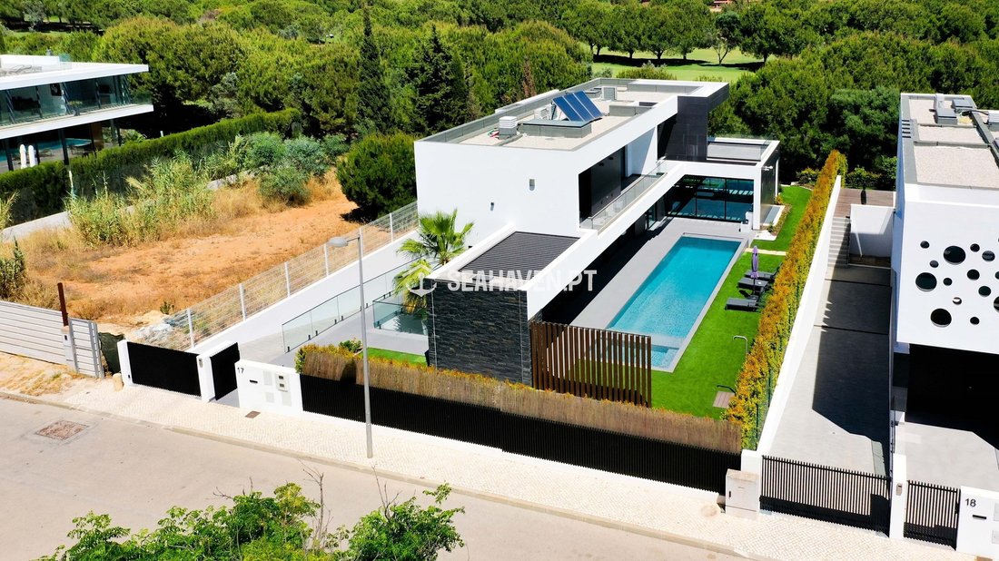 Villa in Vilamoura, Quarteira, Algarve 2 - 14404953