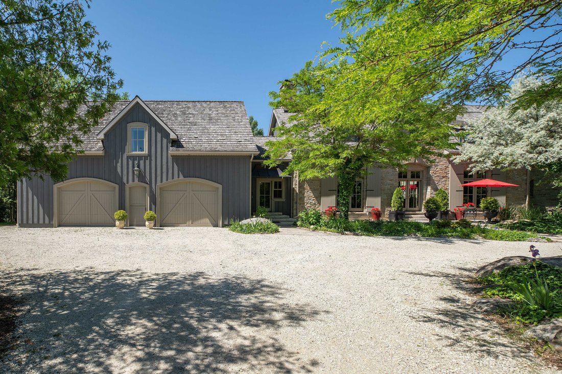 English Country Estate In Clarksburg, Ontario, Canada For Sale (12891845)