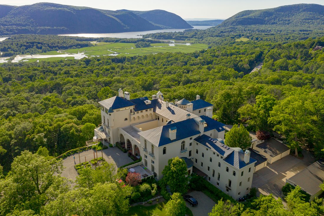 55 Dicks Castle Road, Garrison, Ny In Philipstown, New York, United