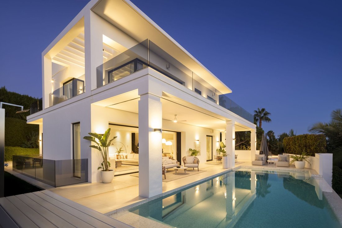 Villa in Marbella, Andalusia, Spain 2 - 14408400