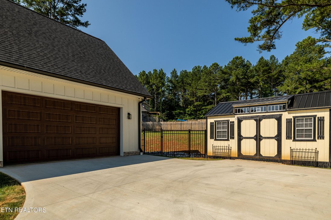 1708 Grand Pine Point, Maryville, Tn, In Maryville, Tennessee, United