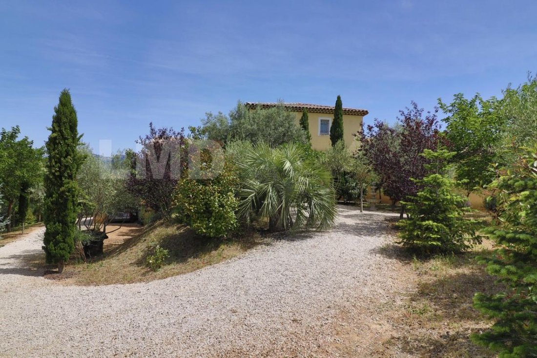Villa in Saint-Zacharie, Provence-Alpes-Côte d'Azur, France 3 - 14406388