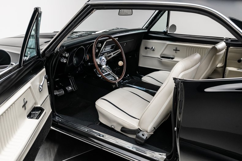 Coupe in Charlotte, United States 3 - 14405879