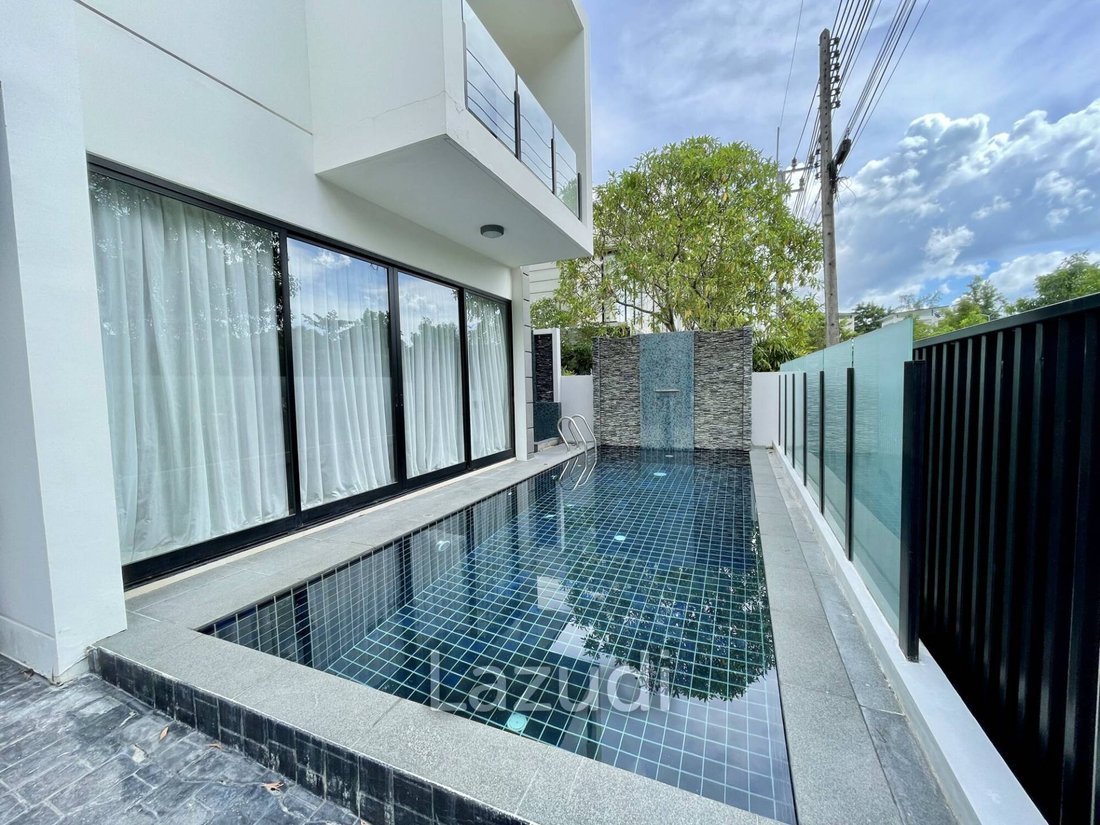 Villa in Choeng Thale, Phuket, Thailand 1 - 14408272
