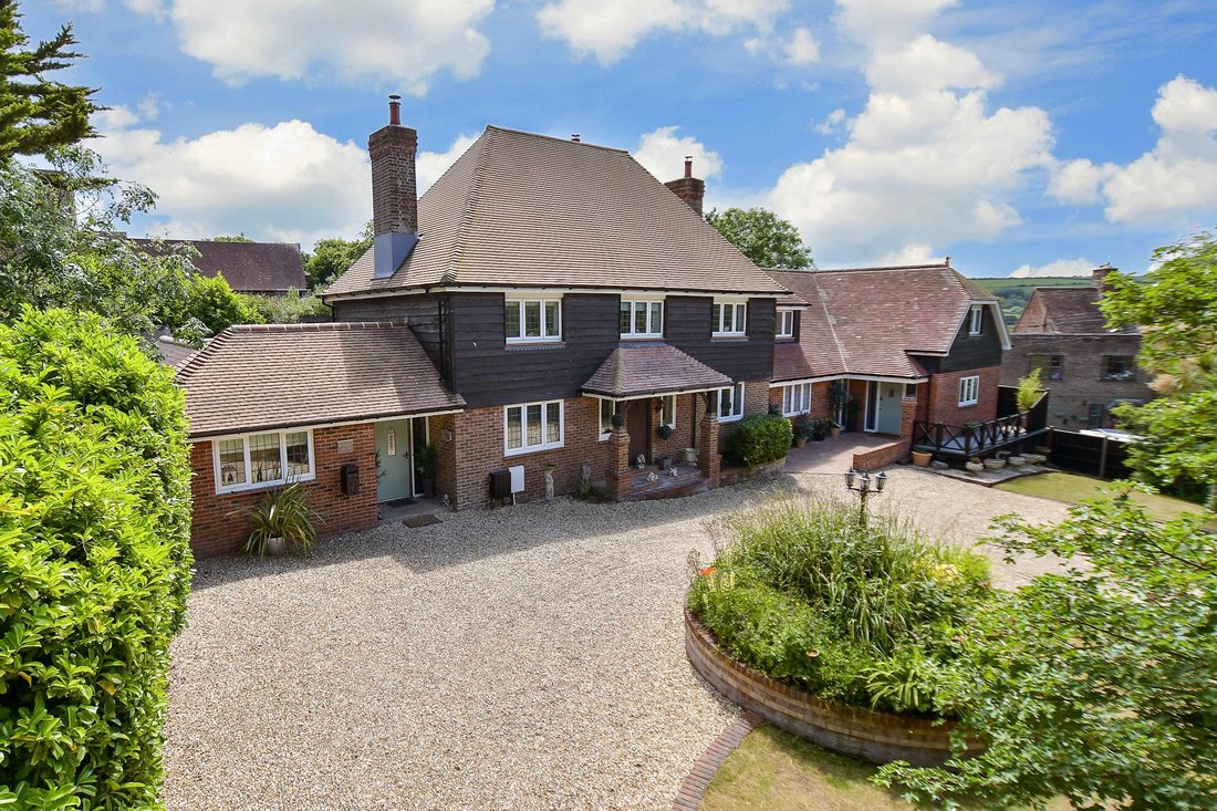 House in Bembridge, England 1 - 14406100