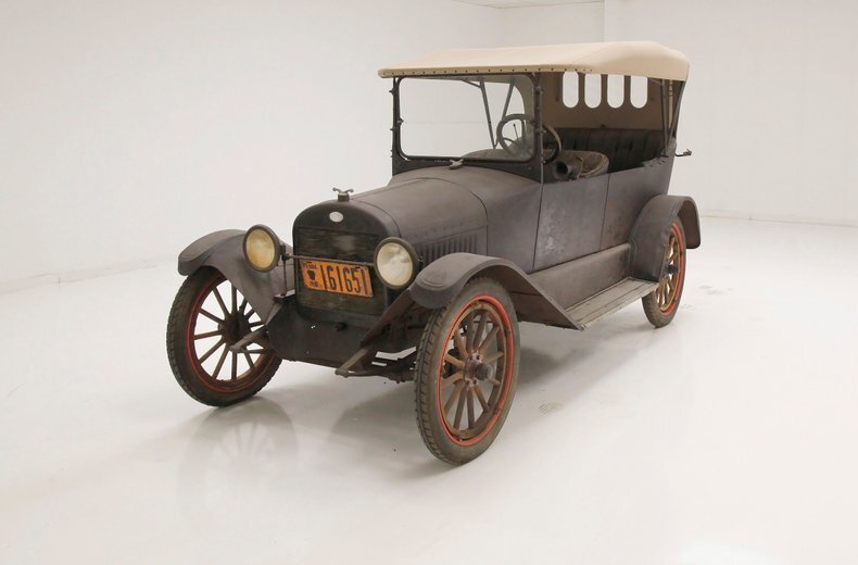 Cabriolet in Morgantown, United States 1 - 14409647